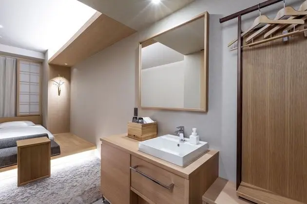 Tek Büyük Yataklı Oda, Sigara İçilmez, Banyolu/Duşlu (High Floor, Up To 2 Person)