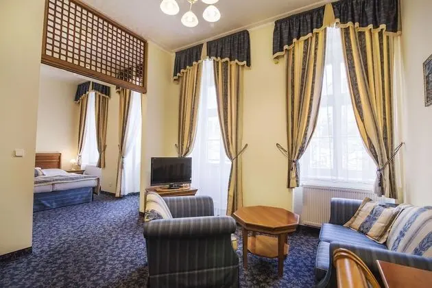 Classic Tek Büyük veya İki Ayrı Yataklı Oda (Extra bed)