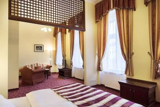 Tek Büyük veya İki Ayrı Yataklı Oda