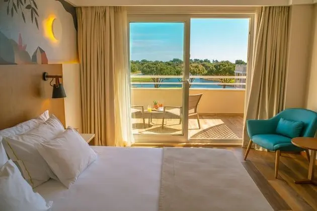 Premier Oda, Balkon, Golf Manzaralı