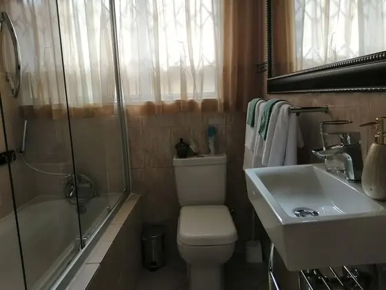 Basic Tek Büyük Yataklı Oda
