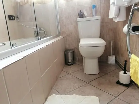 Basic Tek Büyük Yataklı Oda