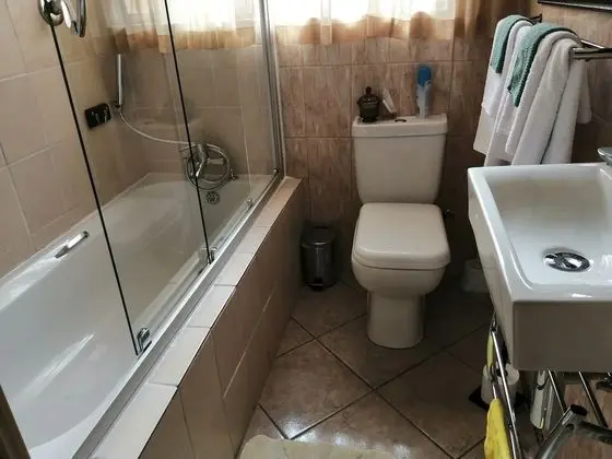 Basic Tek Büyük Yataklı Oda