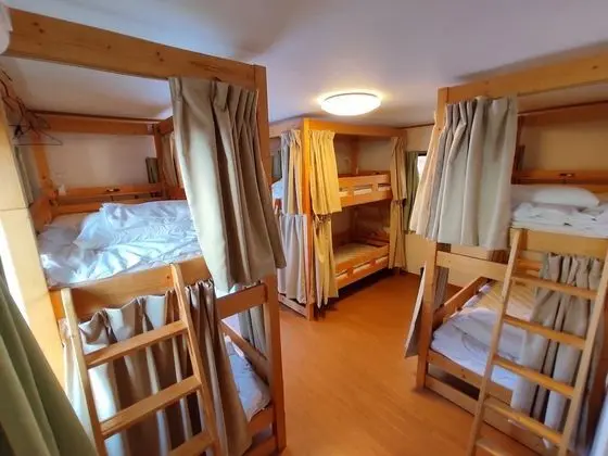 Ortak Ranzalı Oda, Sadece kadınlar için
