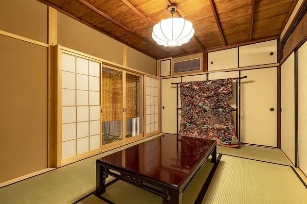 Ev (Private Japanese Style)