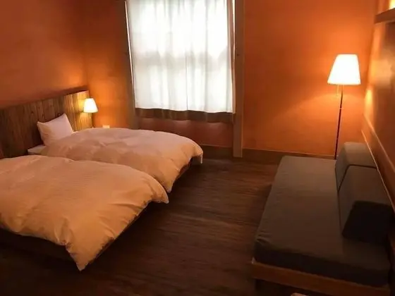 İki Ayrı Yataklı Oda (B)