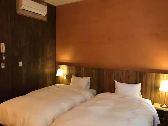 İki Ayrı Yataklı Oda (B)