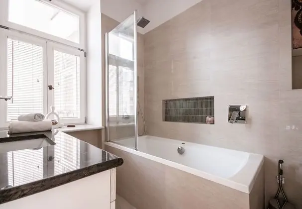 Superior Apart Daire (WAW-D11)