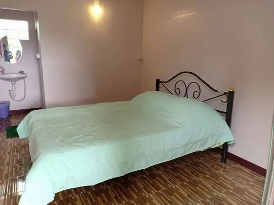 2 Bedrooms Bungalow