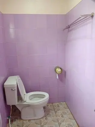 2 Bedrooms Bungalow