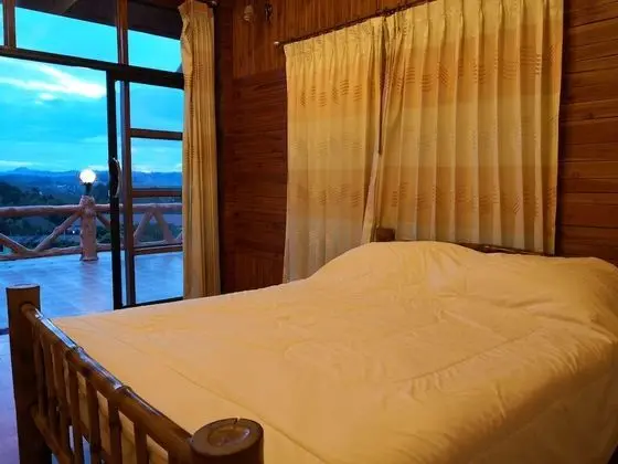 6 Bedrooms Bungalow