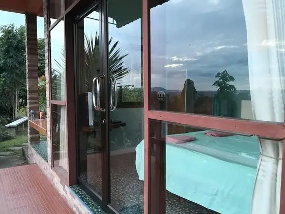 6 Bedrooms Bungalow