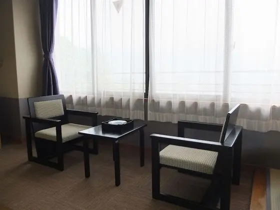 Traditional Oda, Dağ Manzaralı