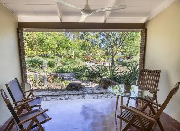 Deluxe Oda, 1 Büyük (Queen) Boy Yatak