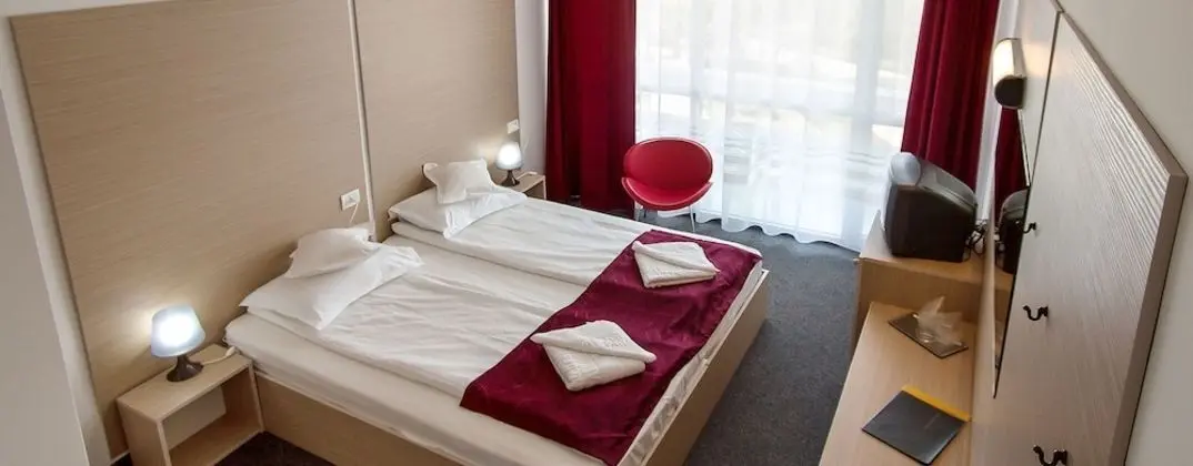 Comfort Tek Büyük veya İki Ayrı Yataklı Oda, Balkon