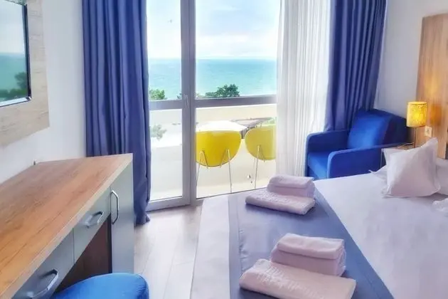 Superior Tek Büyük veya İki Ayrı Yataklı Oda, Balkon, Deniz Manzaralı