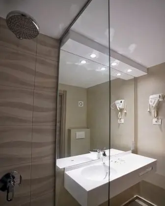 Superior Tek Büyük veya İki Ayrı Yataklı Oda, Balkon, Deniz Manzaralı