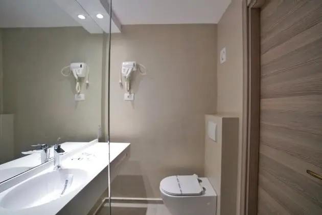 Superior Tek Büyük veya İki Ayrı Yataklı Oda, Balkon, Deniz Manzaralı
