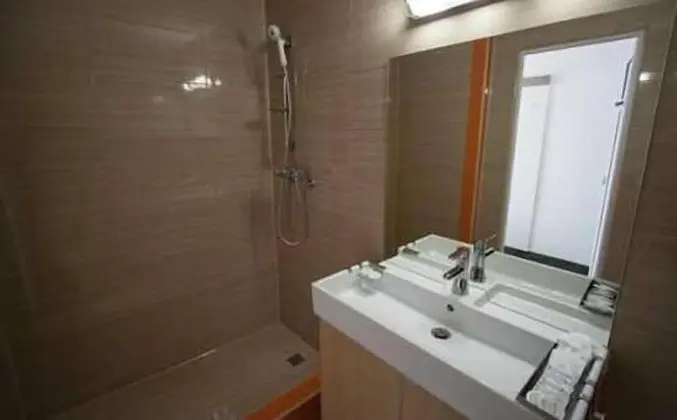 Superior Tek Büyük veya İki Ayrı Yataklı Oda, Balkon, Deniz Manzaralı