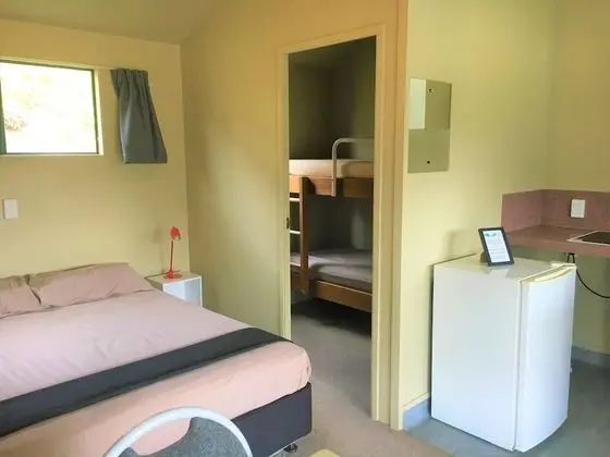Standard Kulübe, Sigara İçilmez, Mutfak (Must Provide Own Linen and Blanket)