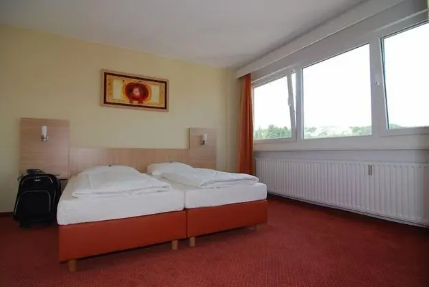 Standard Büyük Yataklı Tek Kişilik Oda