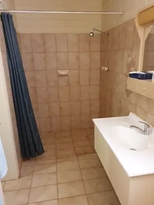 Basic Tek Büyük veya İki Ayrı Yataklı Oda