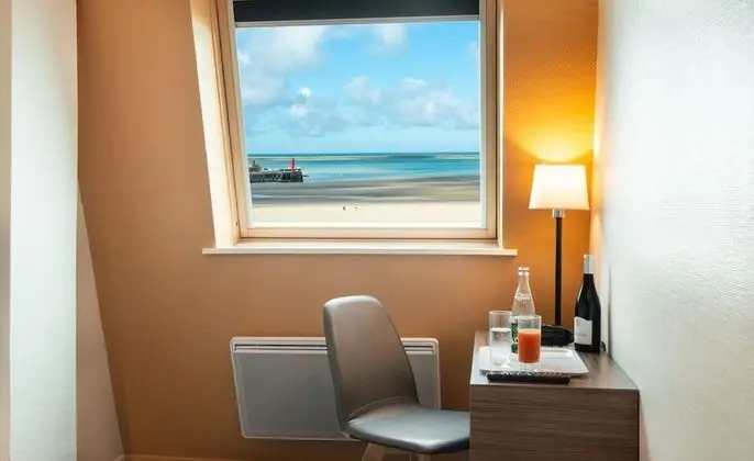 Standard Tek Büyük veya İki Ayrı Yataklı Oda, Deniz Manzaralı