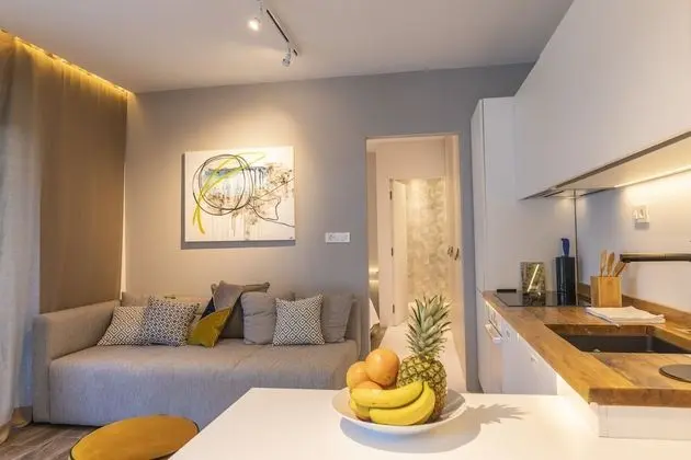 Apart Daire, 1 Yatak Odası, Teras, Havuz Manzaralı