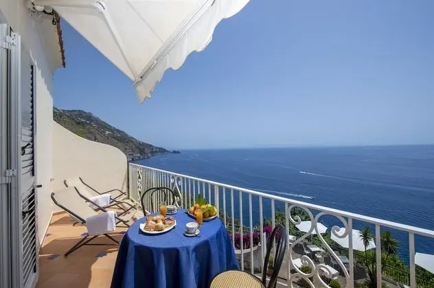 Standard Dört Kişilik Oda, Balkon, Deniz Manzaralı