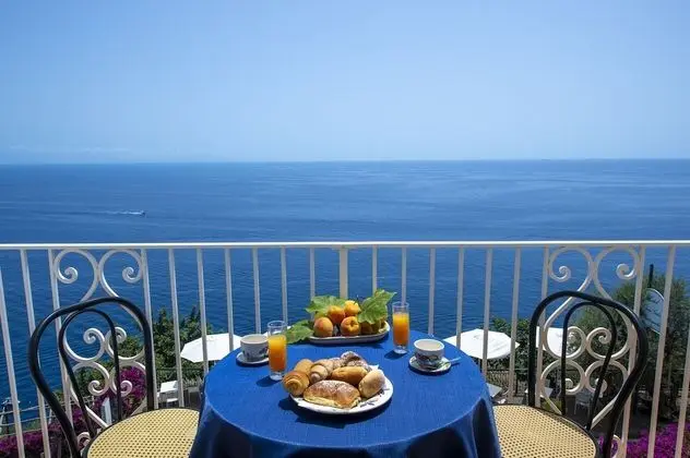 Standard Dört Kişilik Oda, Balkon, Deniz Manzaralı