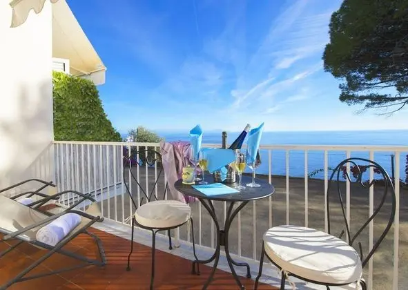 Standard Üç Kişilik Oda, Balkon, Deniz Manzaralı