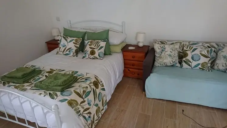 Dağ Evi, 1 Büyük (Queen) Boy Yatak ve Çekyat