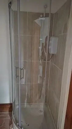 Dağ Evi, 1 Büyük (Queen) Boy Yatak ve Çekyat