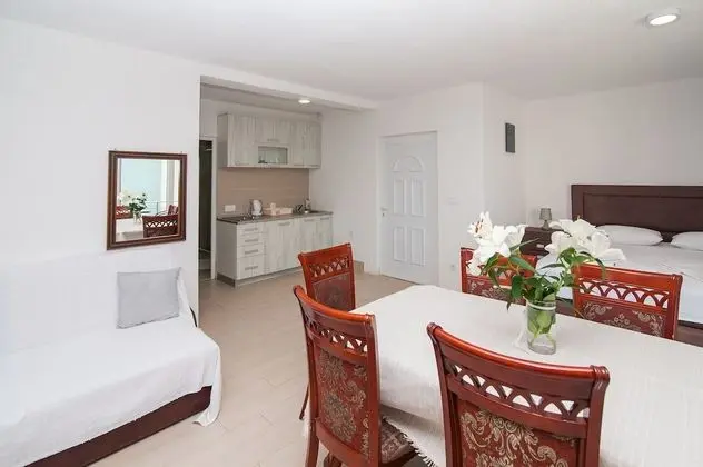 Comfort Apart Daire, 1 Yatak Odası, Balkon, Kısmi Deniz Manzaralı