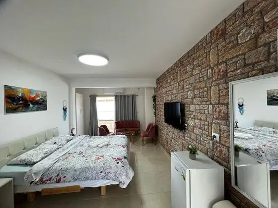 Comfort Tek Büyük Yataklı Oda