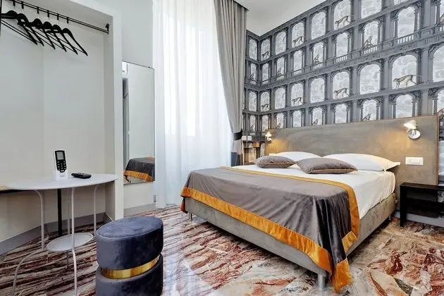 Superior Tek Büyük Yataklı Oda