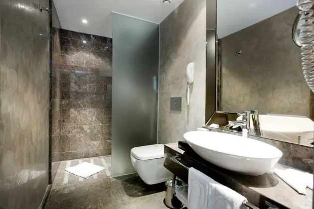 1 Çift ​​kişilik Yatak Deluxe City View