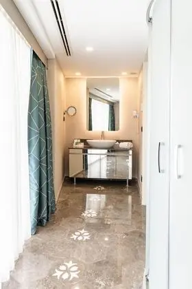 Honeymoon Tek Büyük Yataklı Oda, Jakuzi, Deniz Manzaralı
