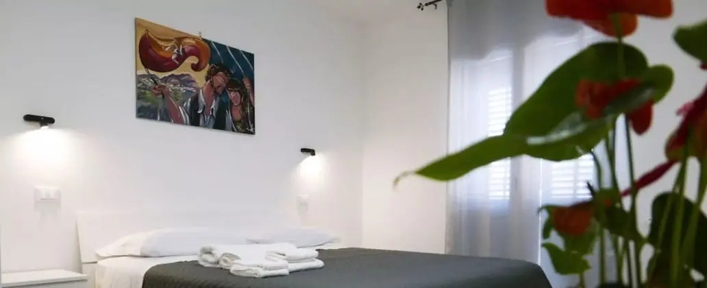 Junior Süit, Sauna (I Vespri Siciliani)