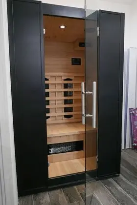 Junior Süit, Sauna (I Vespri Siciliani)