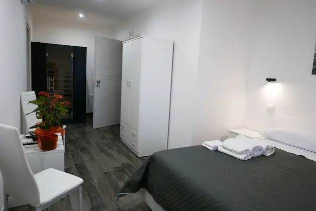 Junior Süit, Sauna (I Vespri Siciliani)