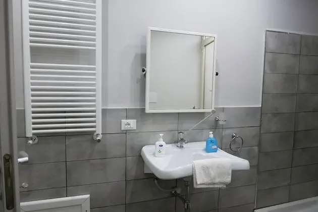 Junior Süit, Sauna (I Vespri Siciliani)