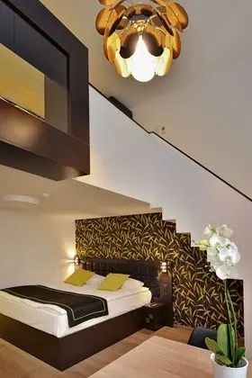 Onsite Apartment - New Opposite Building
