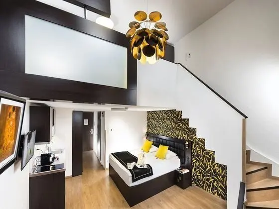Onsite Apartment - New Opposite Building