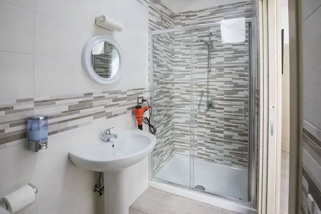 Classic Tek Büyük Yataklı Oda