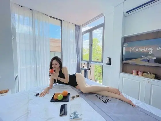Premium Tek Büyük Yataklı Oda