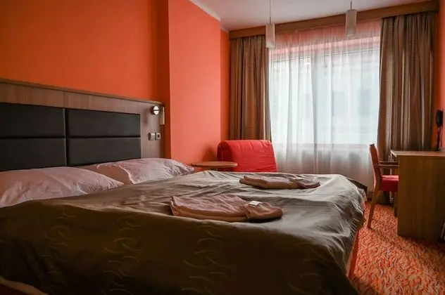 Comfort Tek Büyük veya İki Ayrı Yataklı Oda