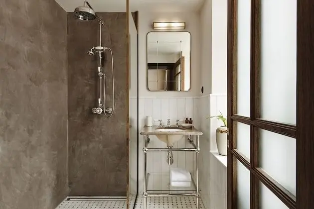 One Bedroom Suite