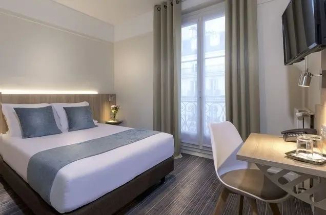Comfort Tek Büyük veya İki Ayrı Yataklı Oda