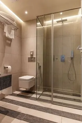Deluxe Tek Büyük Yataklı Oda, Teras, Deniz Manzaralı